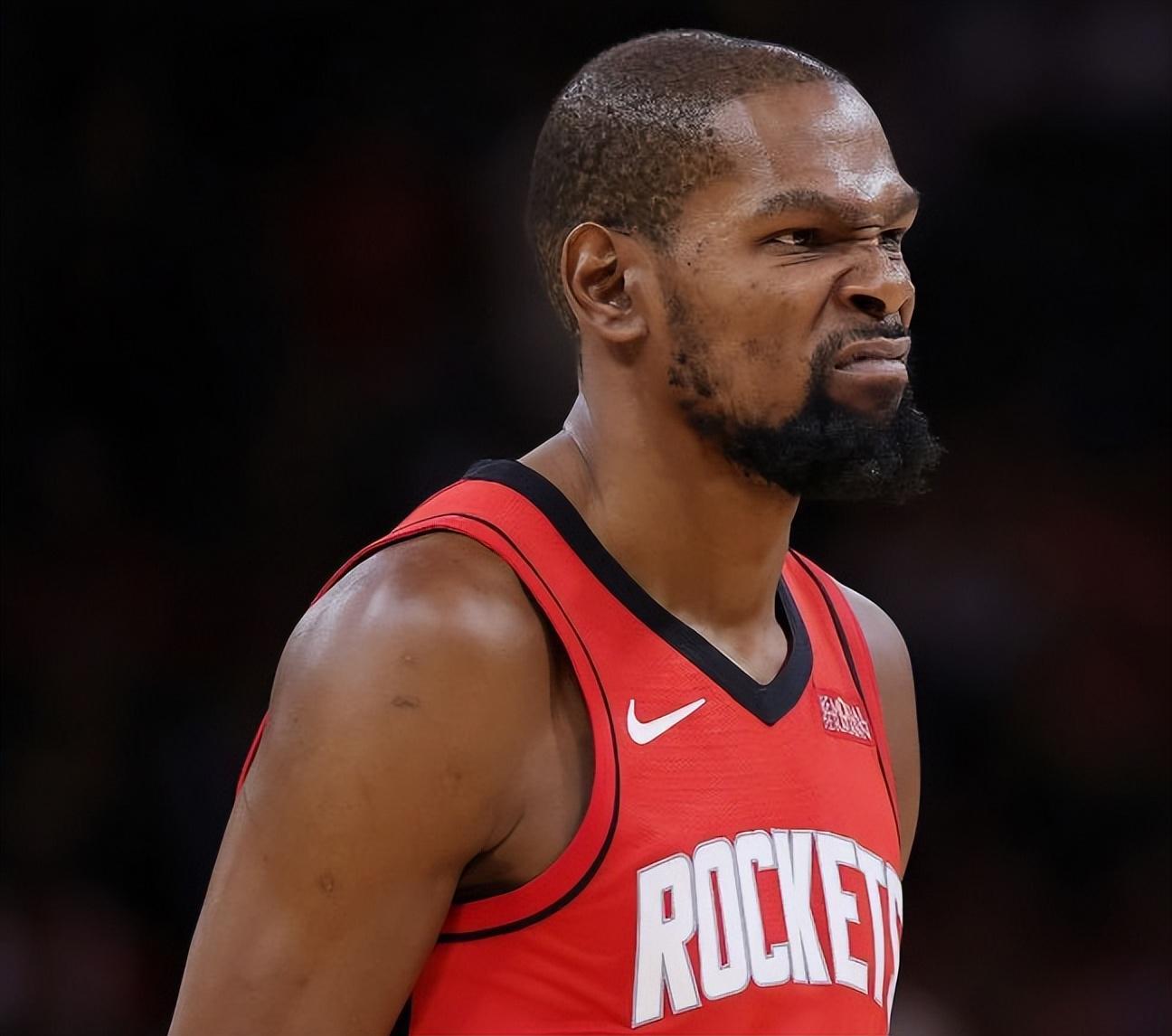 开云体育下载网页版-狂轰39分7助6记三分球！杜兰特超越老詹，又将迎来一项神级里程碑