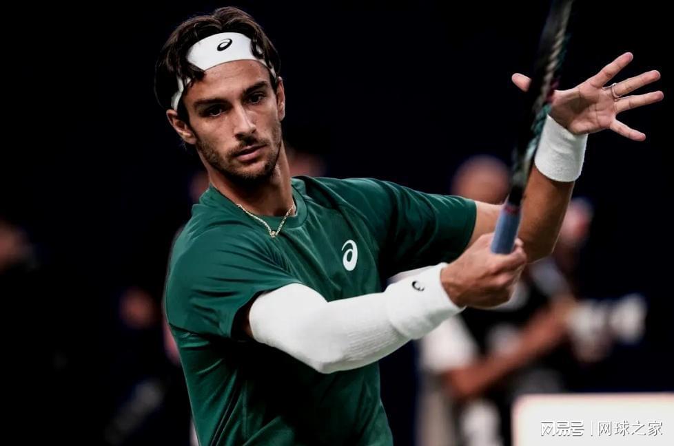 开云体育下载APP-张帅逆袭未果王美人完胜晋级，穆塞蒂陷苦战，西里奇NB送双蛋