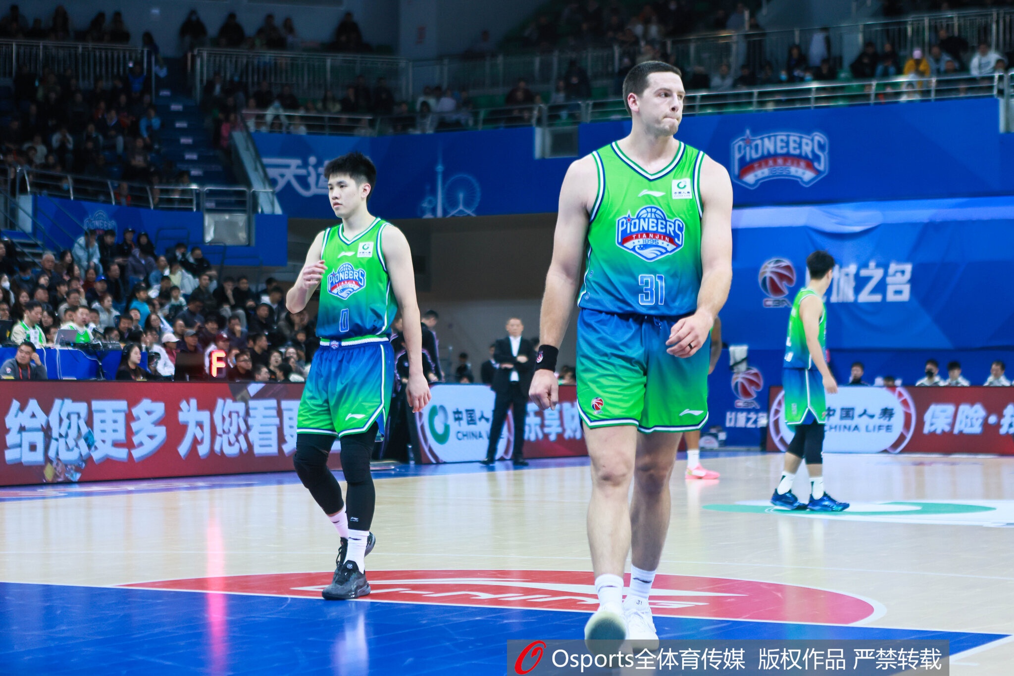 开云体育下载官网-一点状态没得呀！大卫·詹姆斯半场4中0一分未得 正负值-12